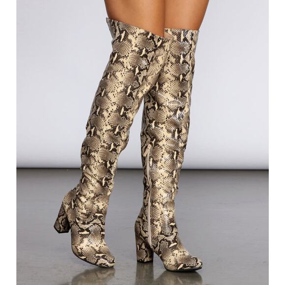 Thigh High Snakeskin Print Boots Women’s Size 6.5 EUC block heel almond toe - Picture 3 of 7